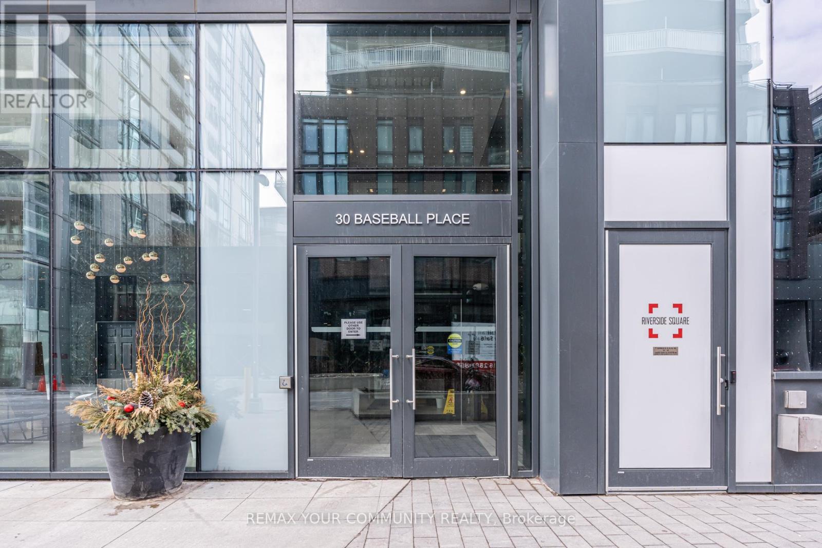 1108 - 30 Baseball Place, Toronto, Ontario  M4M 0E8 - Photo 3 - E12900346