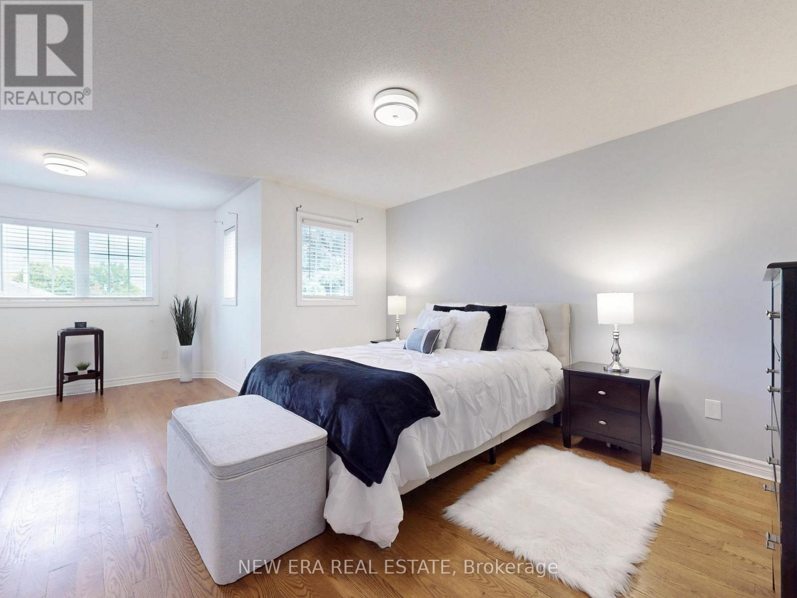 5380 Floral Hill Crescent, Mississauga, Ontario  L5V 1V3 - Photo 19 - W12900036