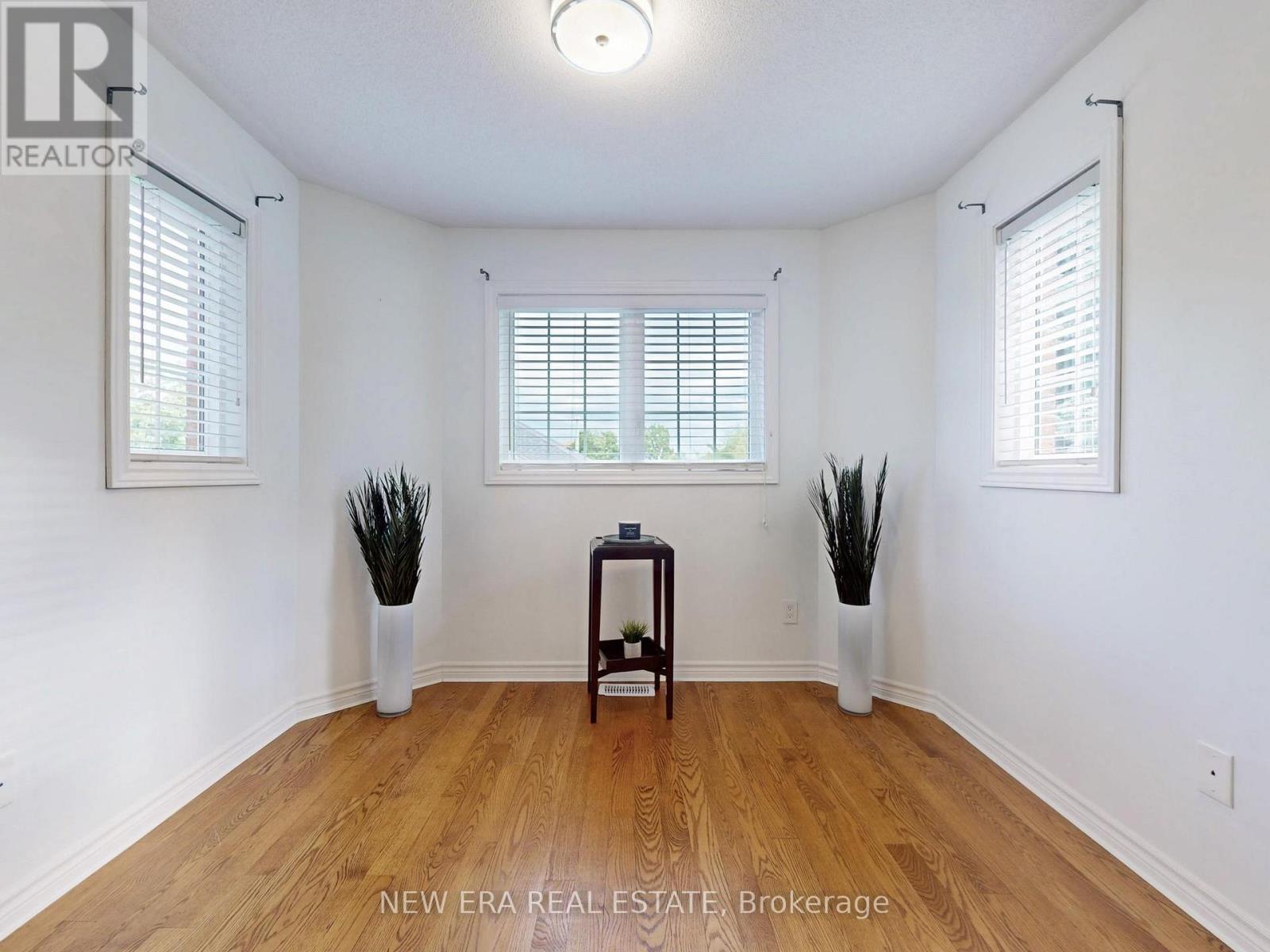 5380 Floral Hill Crescent, Mississauga, Ontario  L5V 1V3 - Photo 22 - W12900036