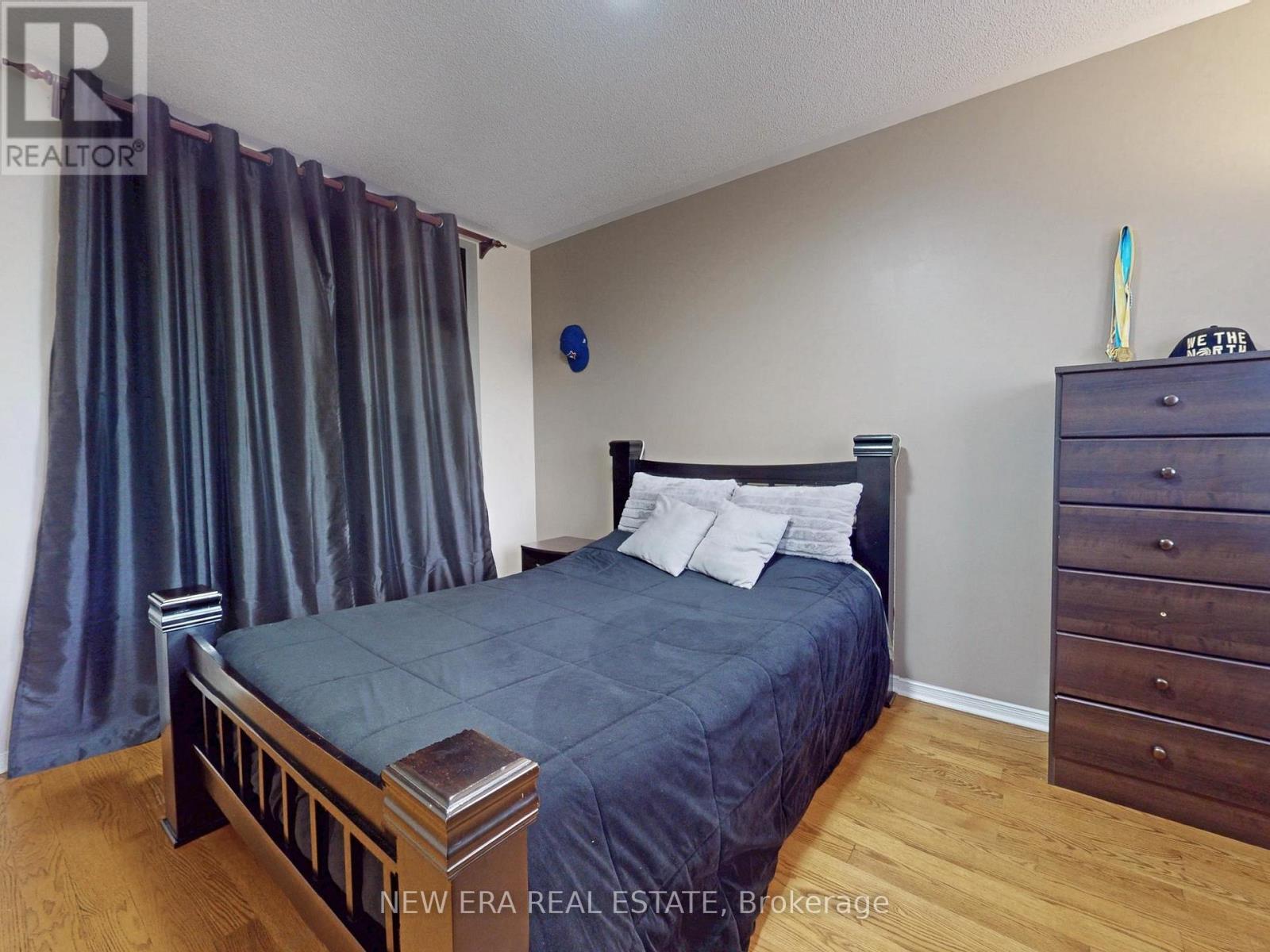 5380 Floral Hill Crescent, Mississauga, Ontario  L5V 1V3 - Photo 25 - W12900036