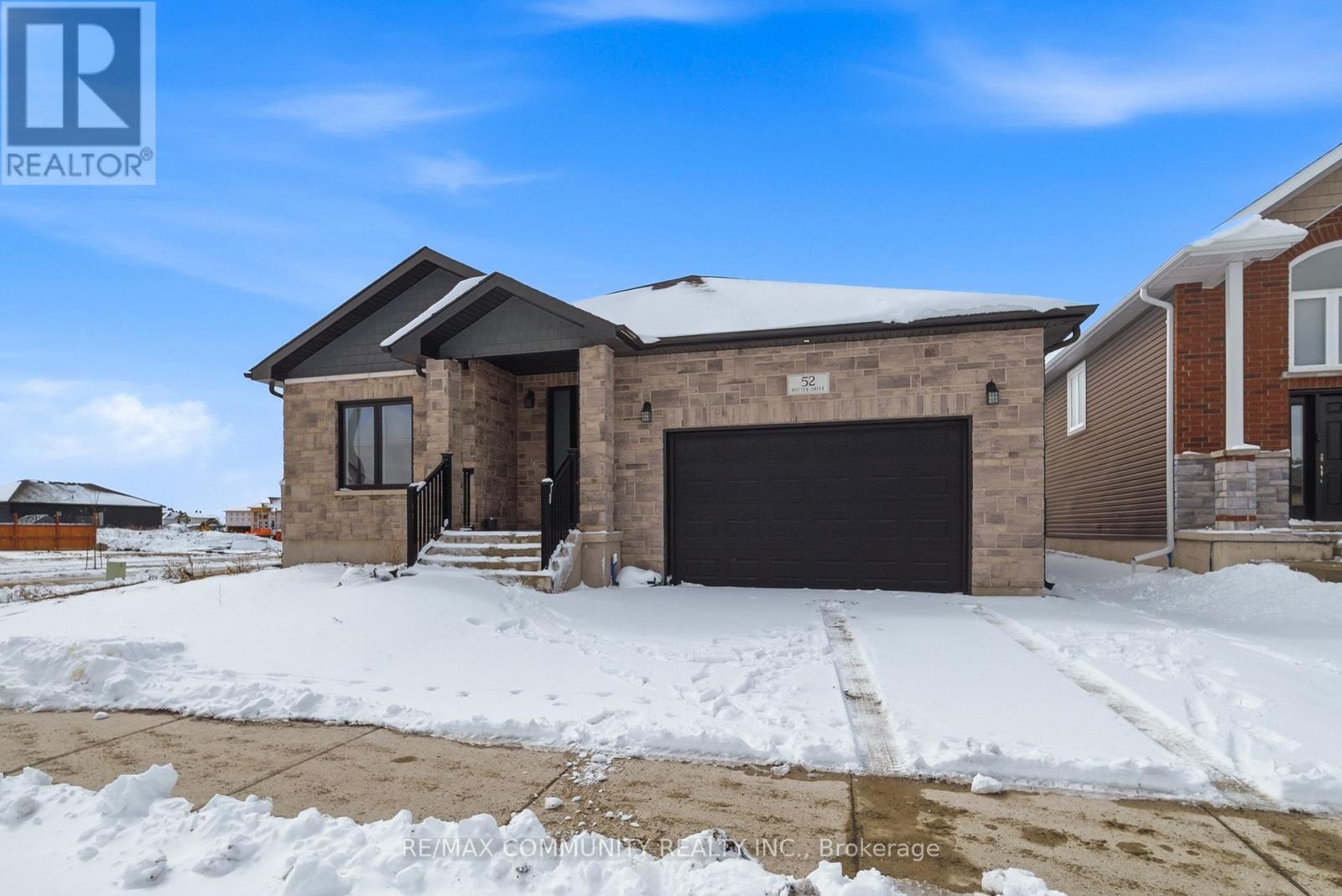 52 Potter Drive, Loyalist, Ontario  K0H 2H0 - Photo 2 - X12858132