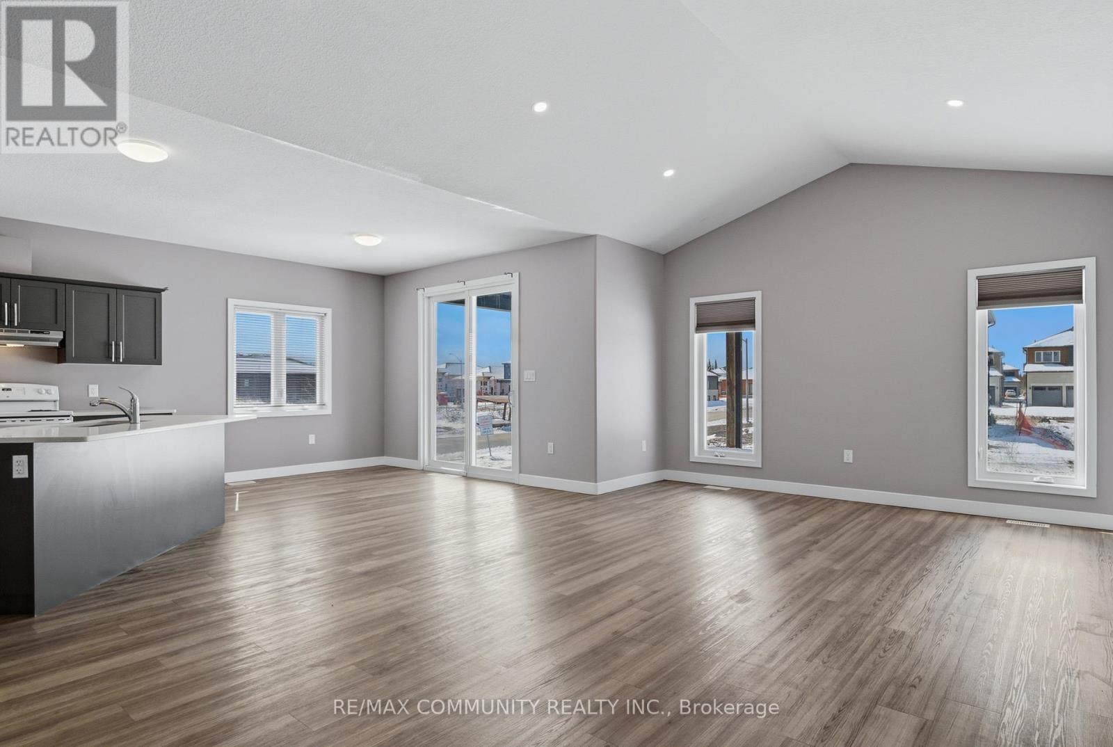 52 Potter Drive, Loyalist, Ontario  K0H 2H0 - Photo 8 - X12858132