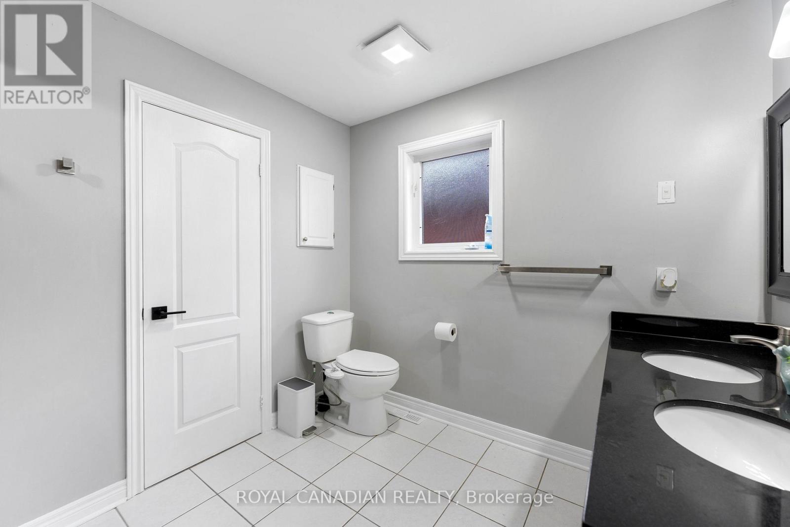 88 Olde Town Road, Brampton, Ontario  L6X 4X9 - Photo 24 - W12900700