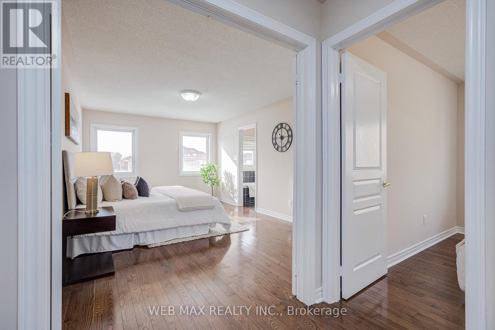 4462 Centretown Way, Mississauga, Ontario  L5R 0C6 - Photo 17 - W12900712