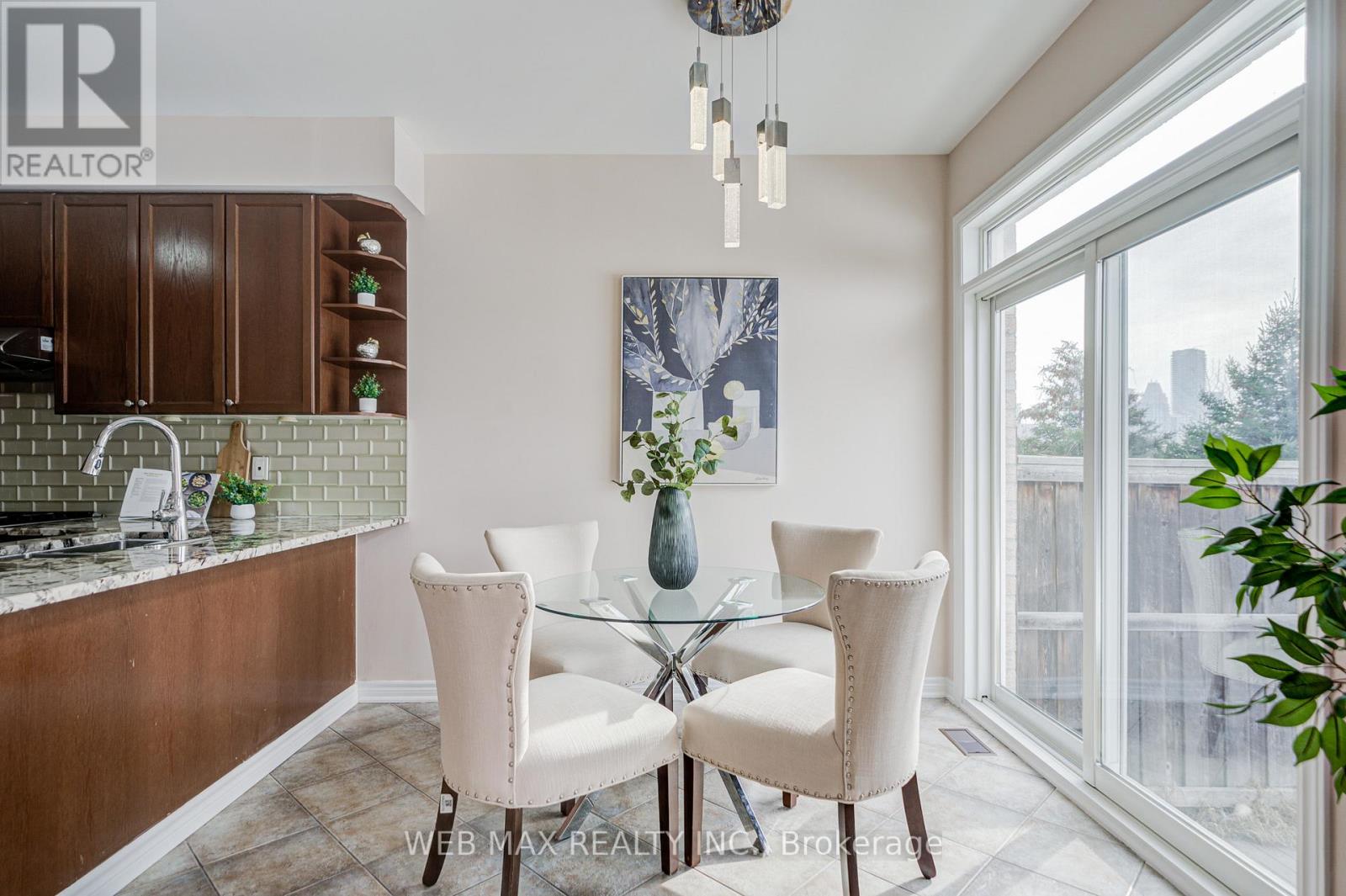 4462 Centretown Way, Mississauga, Ontario  L5R 0C6 - Photo 9 - W12900712