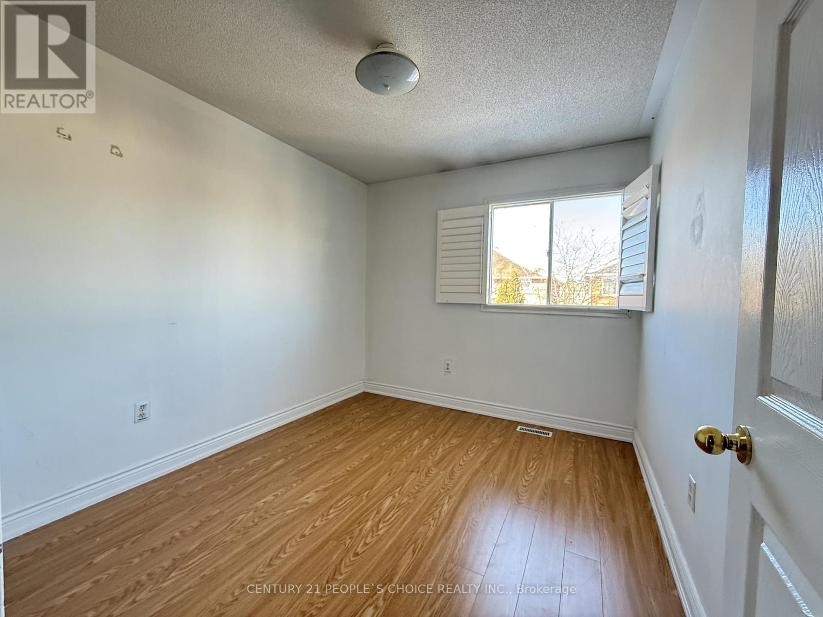 3389 Wild Cherry Lane, Mississauga, Ontario  L5N 7N7 - Photo 11 - W12900722