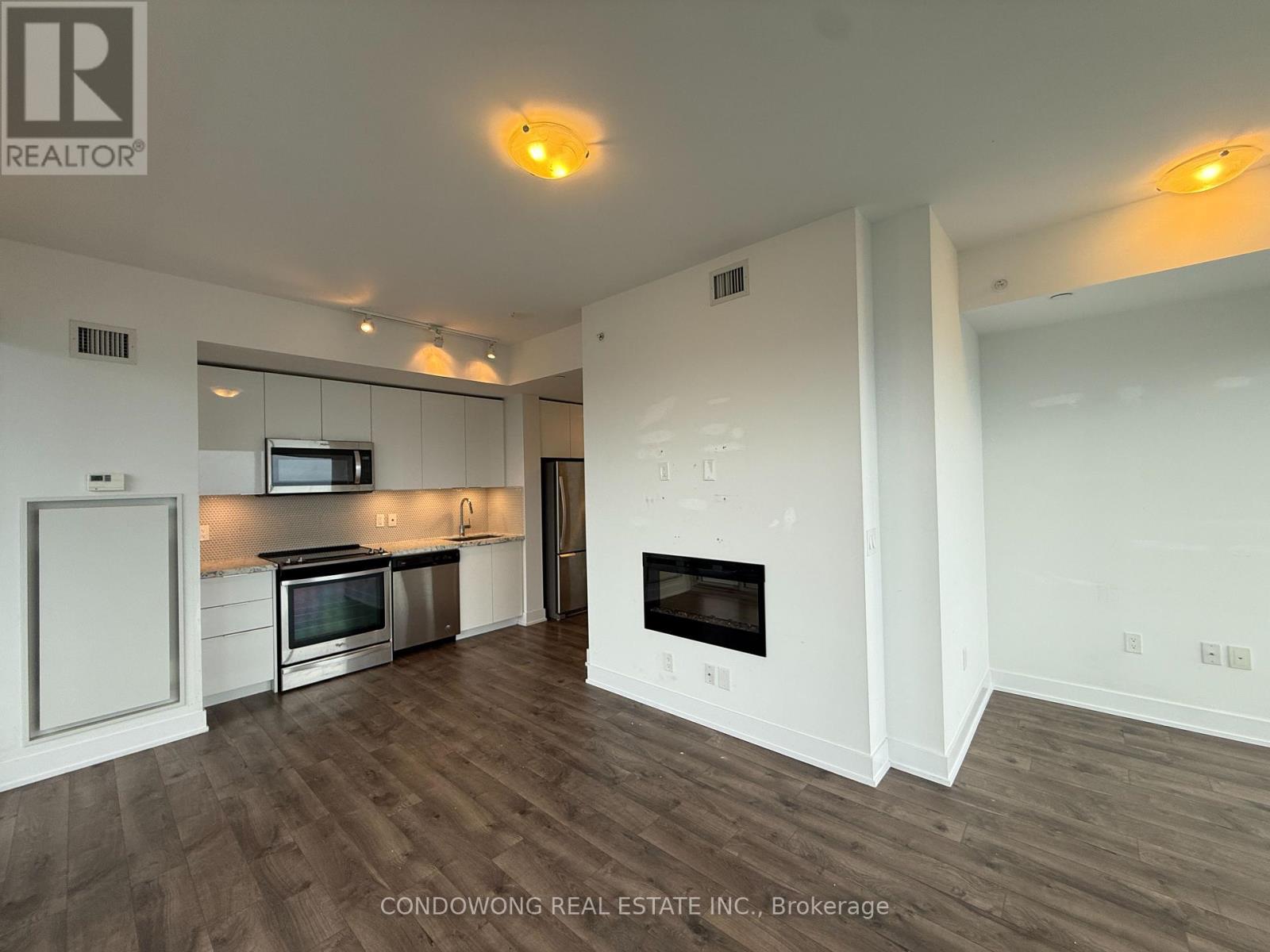 4020 - 30 Shore Breeze Drive, Toronto, Ontario  M8V 0J1 - Photo 2 - W12900738