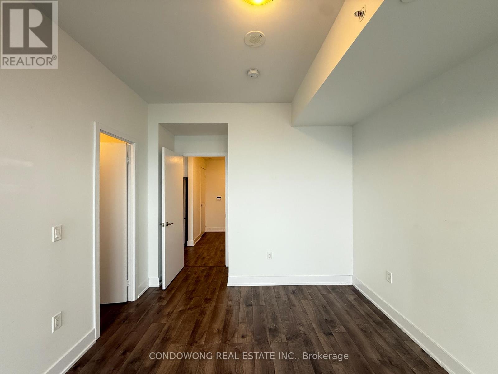 4020 - 30 Shore Breeze Drive, Toronto, Ontario  M8V 0J1 - Photo 5 - W12900738