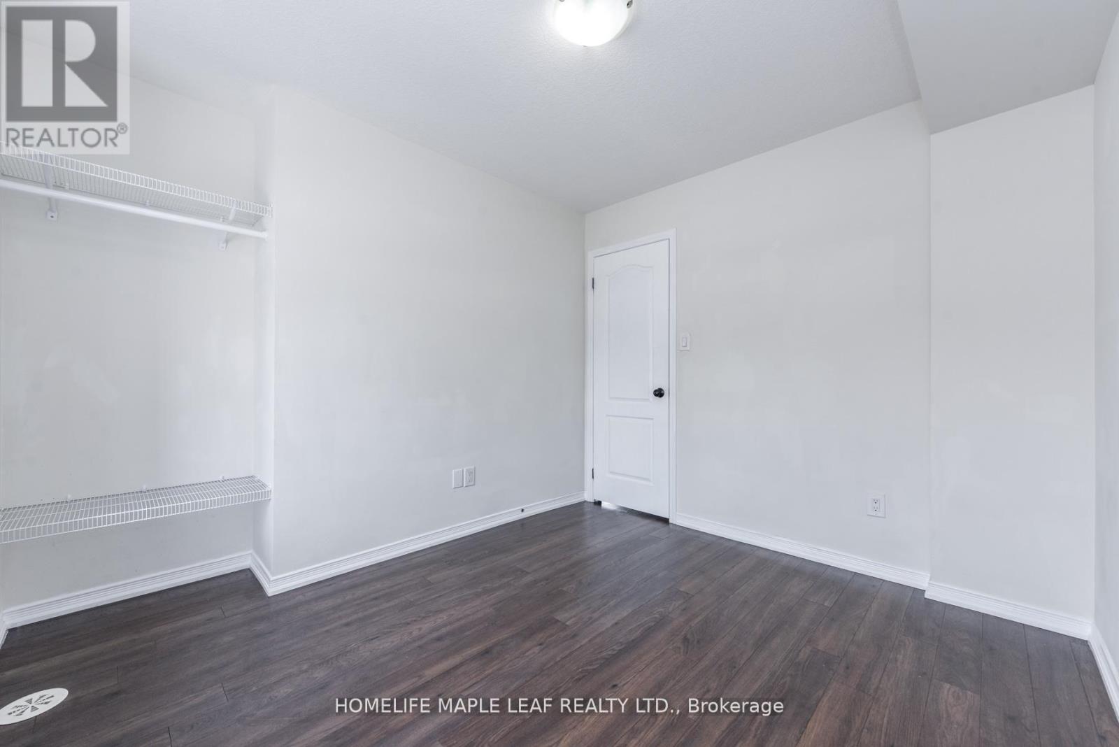 49 Golden Springs Drive, Brampton, Ontario  L7A 4N7 - Photo 34 - W12900746