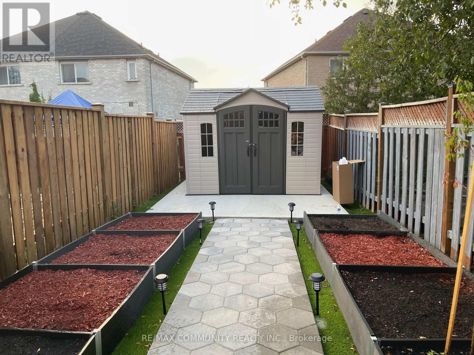 12 Caruso Drive, Brampton, Ontario  L6Y 5B1 - Photo 21 - W12900778