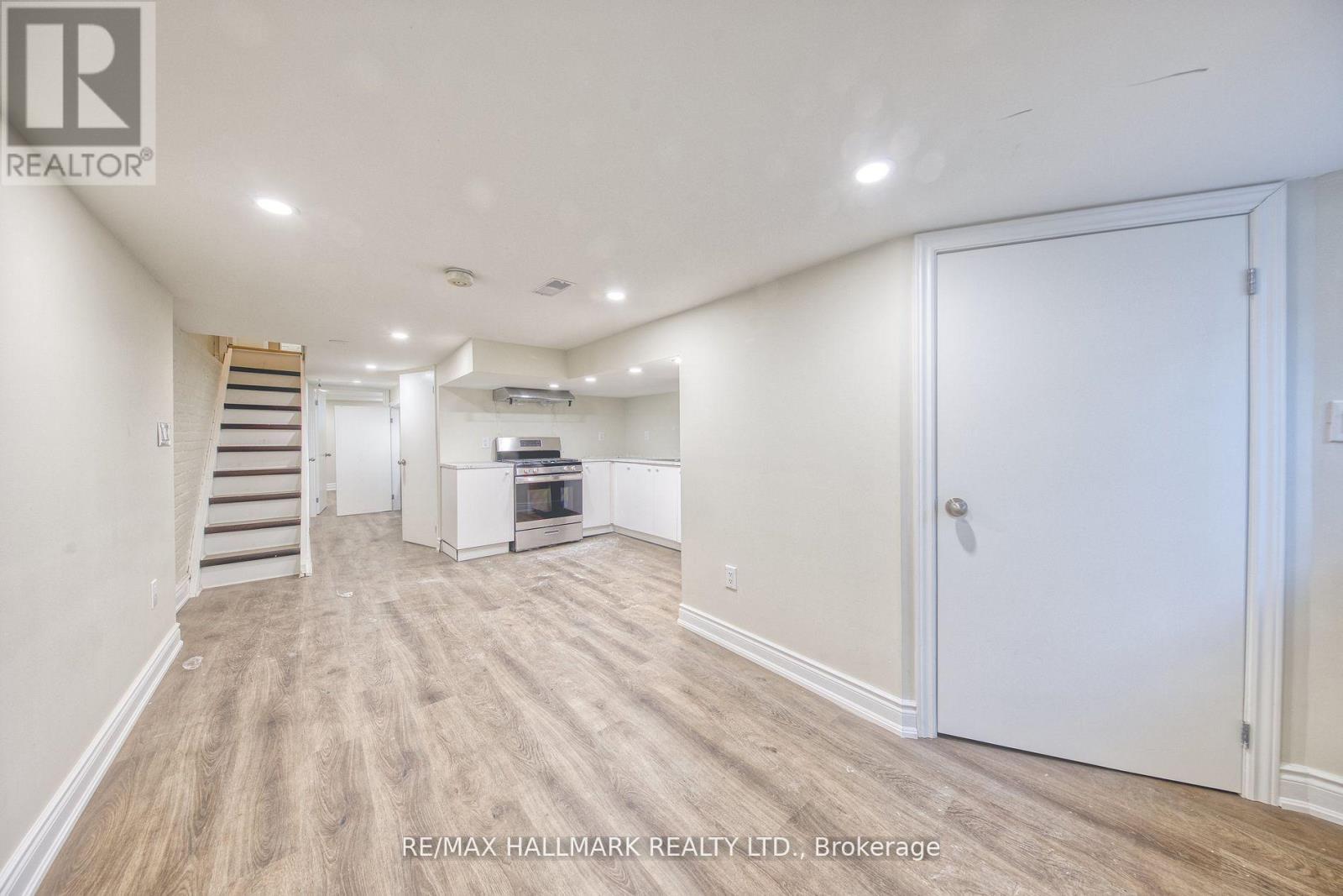 Bsmt - 46 Springhurst Avenue, Toronto, Ontario  M6K 1B6 - Photo 7 - W12900794