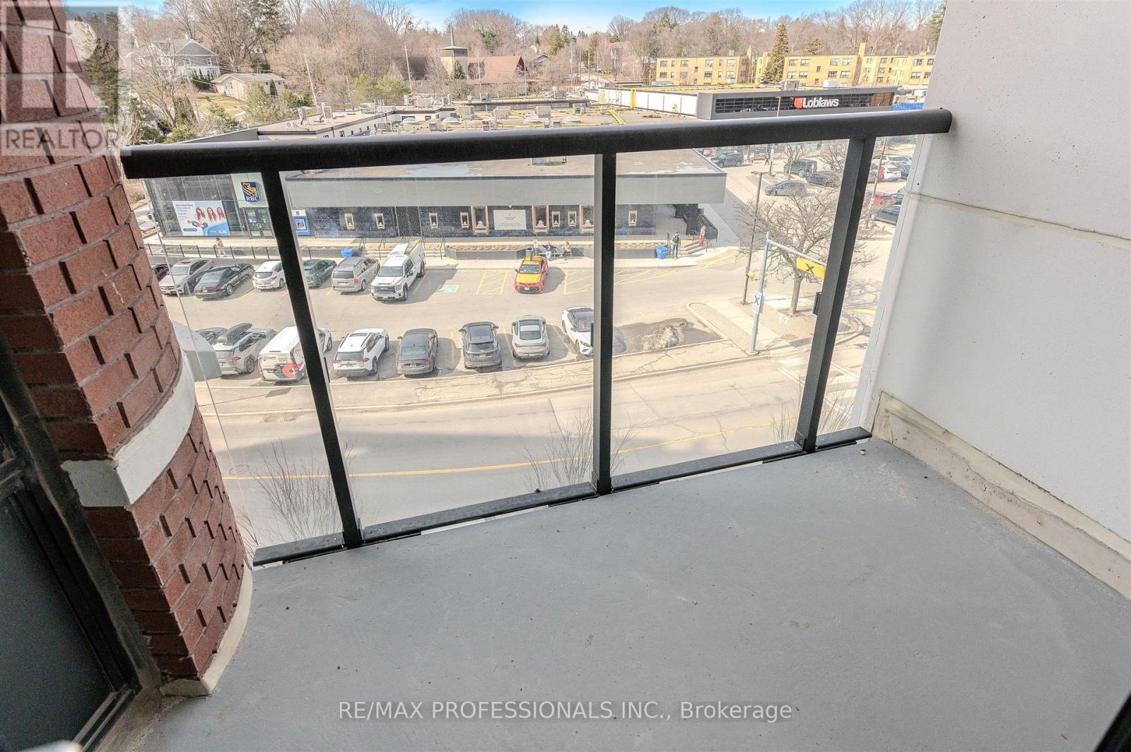 418 - 259 The Kingsway, Toronto, Ontario  M9A 4B1 - Photo 11 - W12900854