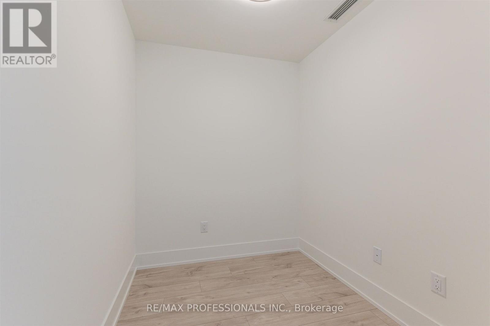 418 - 259 The Kingsway, Toronto, Ontario  M9A 4B1 - Photo 21 - W12900854