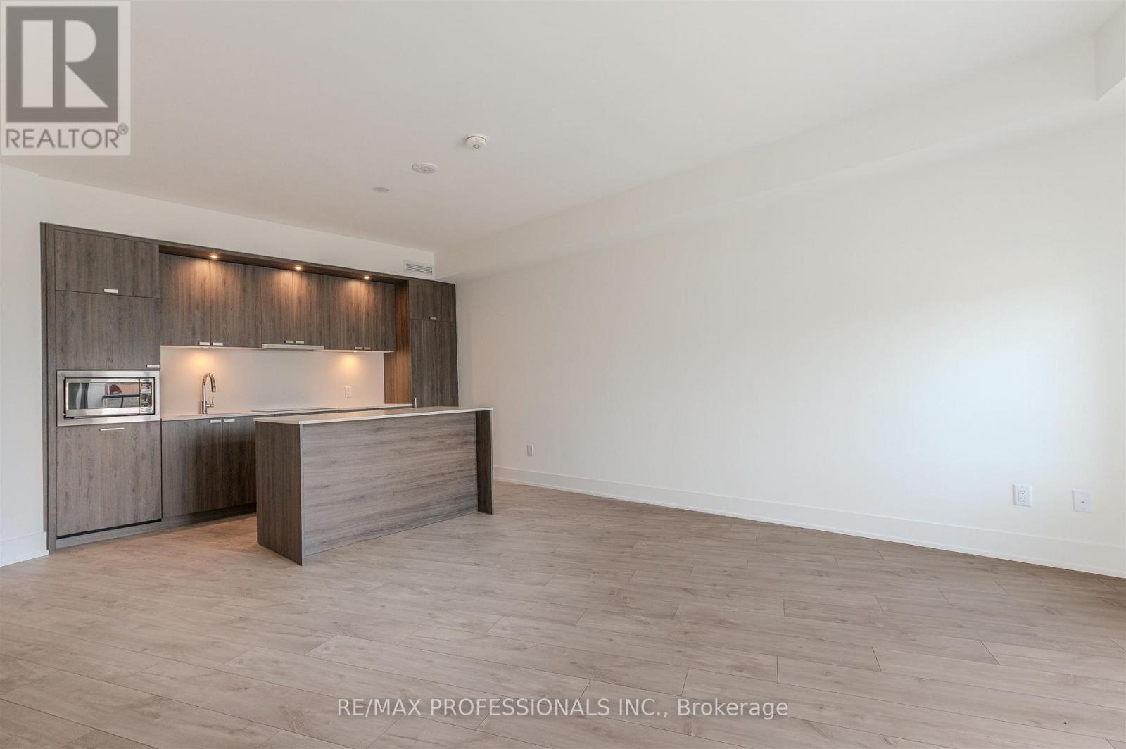 418 - 259 The Kingsway, Toronto, Ontario  M9A 4B1 - Photo 6 - W12900854