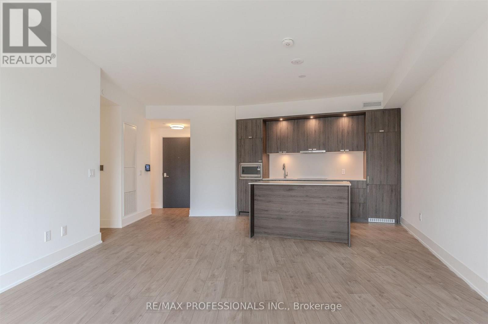 418 - 259 The Kingsway, Toronto, Ontario  M9A 4B1 - Photo 8 - W12900854