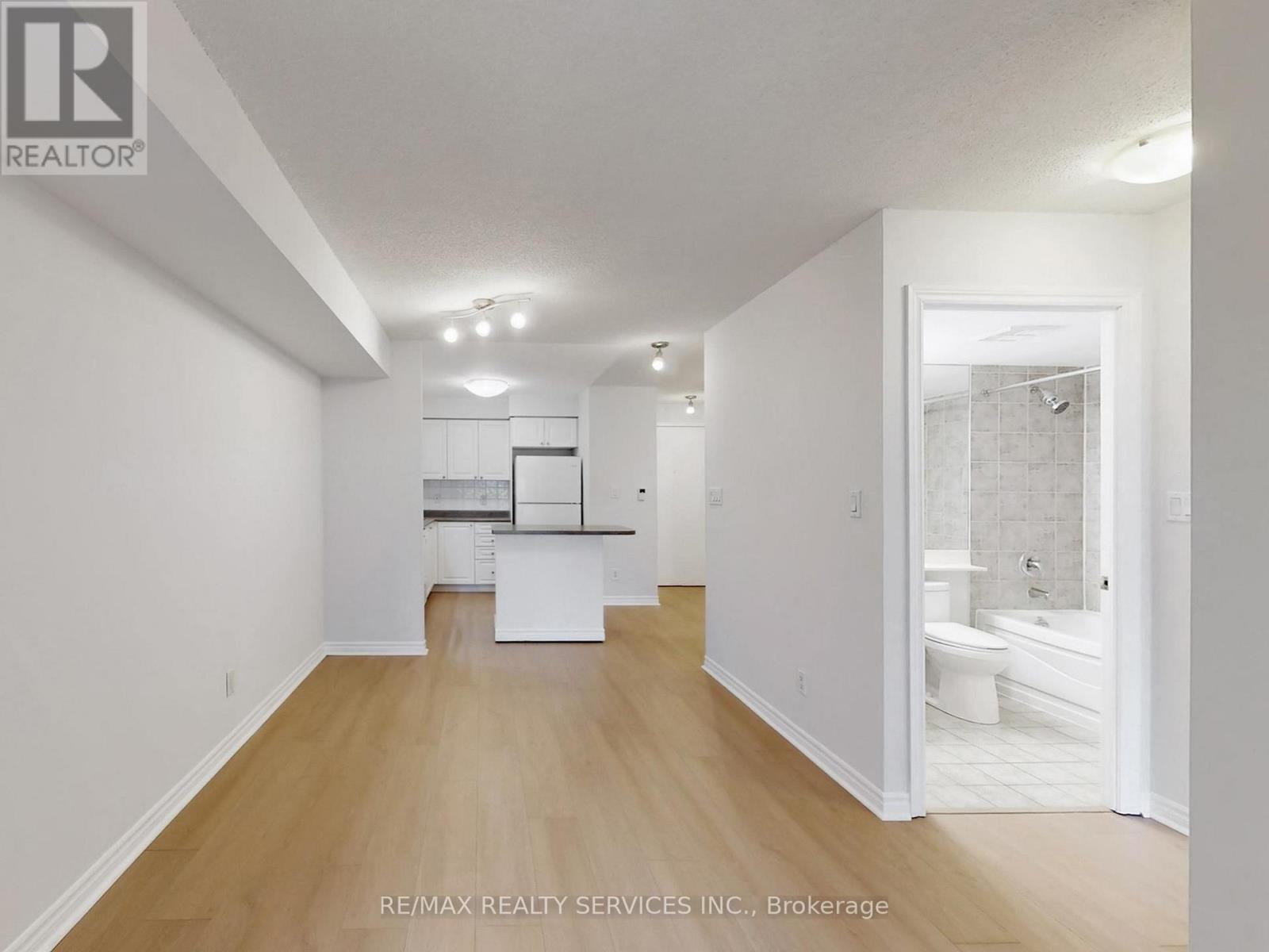 504 - 3880 Duke Of York Boulevard, Mississauga, Ontario  L5B 4M7 - Photo 14 - W12900866