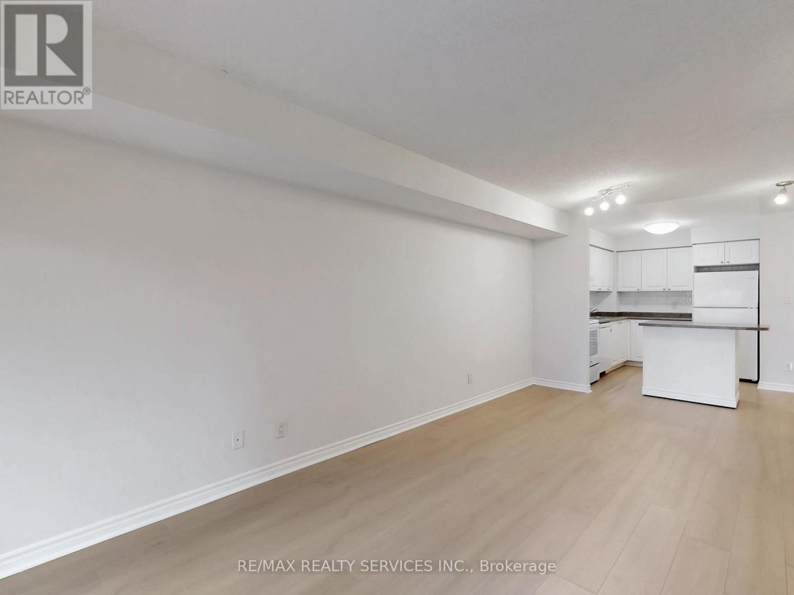 504 - 3880 Duke Of York Boulevard, Mississauga, Ontario  L5B 4M7 - Photo 15 - W12900866