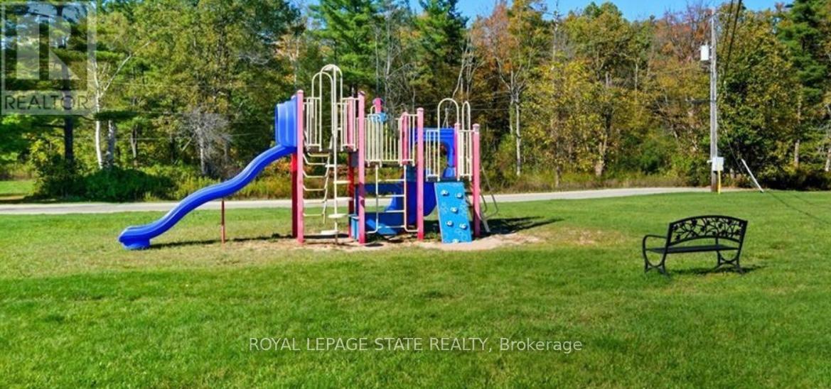 13 Spruce - 4449 Milburough Line, Burlington, Ontario  L7P 0C5 - Photo 31 - W12900868