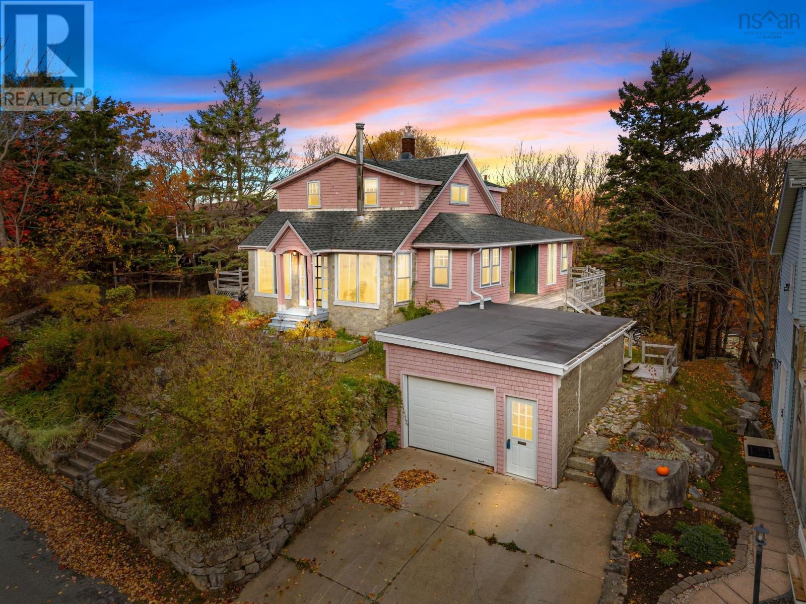 17 Idlewylde Road, Halifax, Nova Scotia