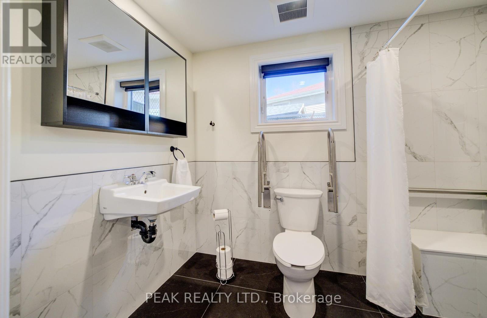 24 Farmington Place, Kitchener, Ontario  N2P 1Y3 - Photo 37 - X12900682