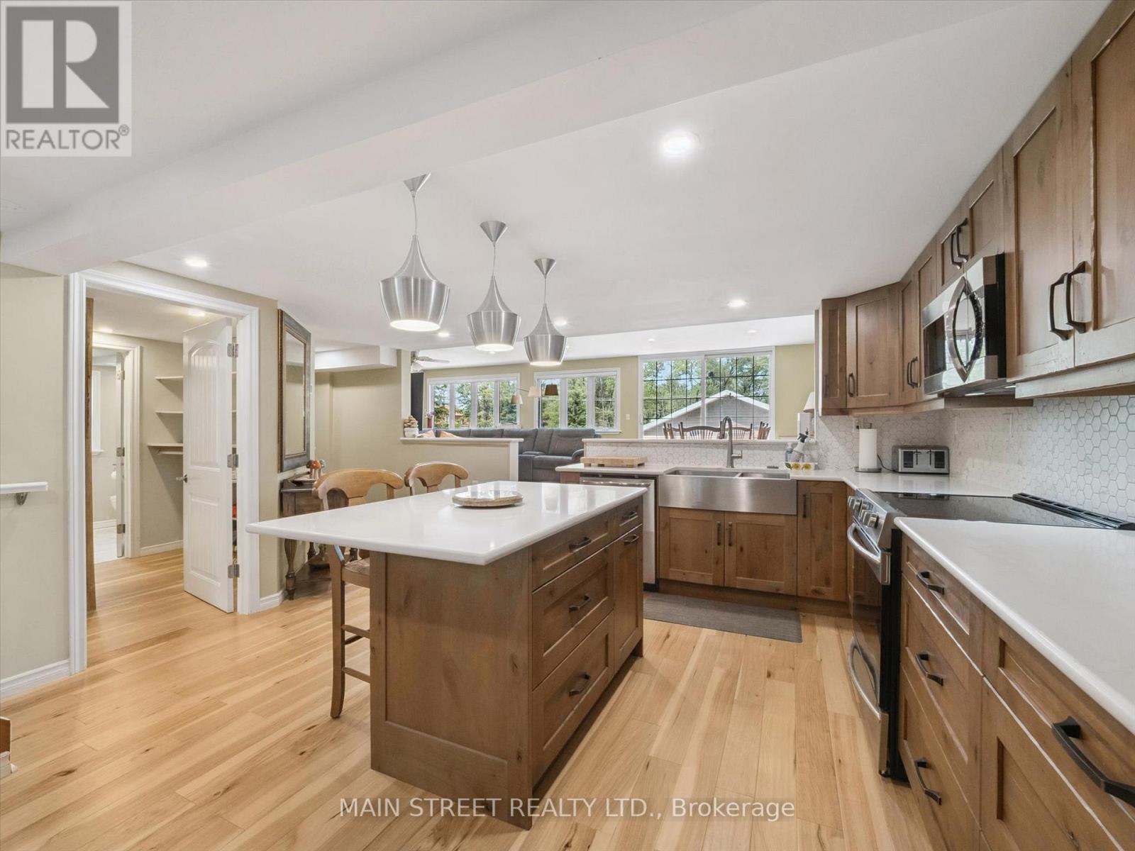 1183 South Morrison Lake Road, Gravenhurst, Ontario  P0E 1G0 - Photo 11 - X12900810