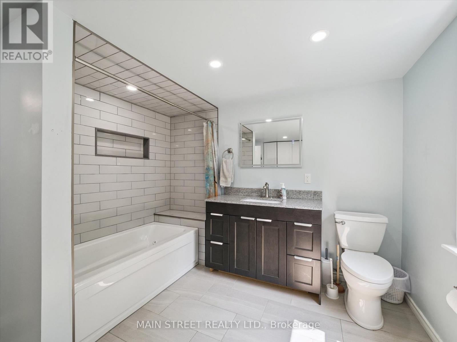 1183 South Morrison Lake Road, Gravenhurst, Ontario  P0E 1G0 - Photo 17 - X12900810