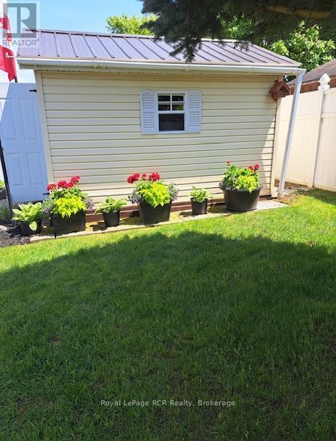 393 1st Street S, Hanover, Ontario  N4N 3T8 - Photo 37 - X12900482