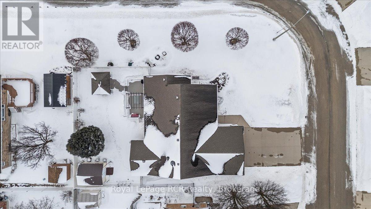 393 1st Street S, Hanover, Ontario  N4N 3T8 - Photo 45 - X12900482