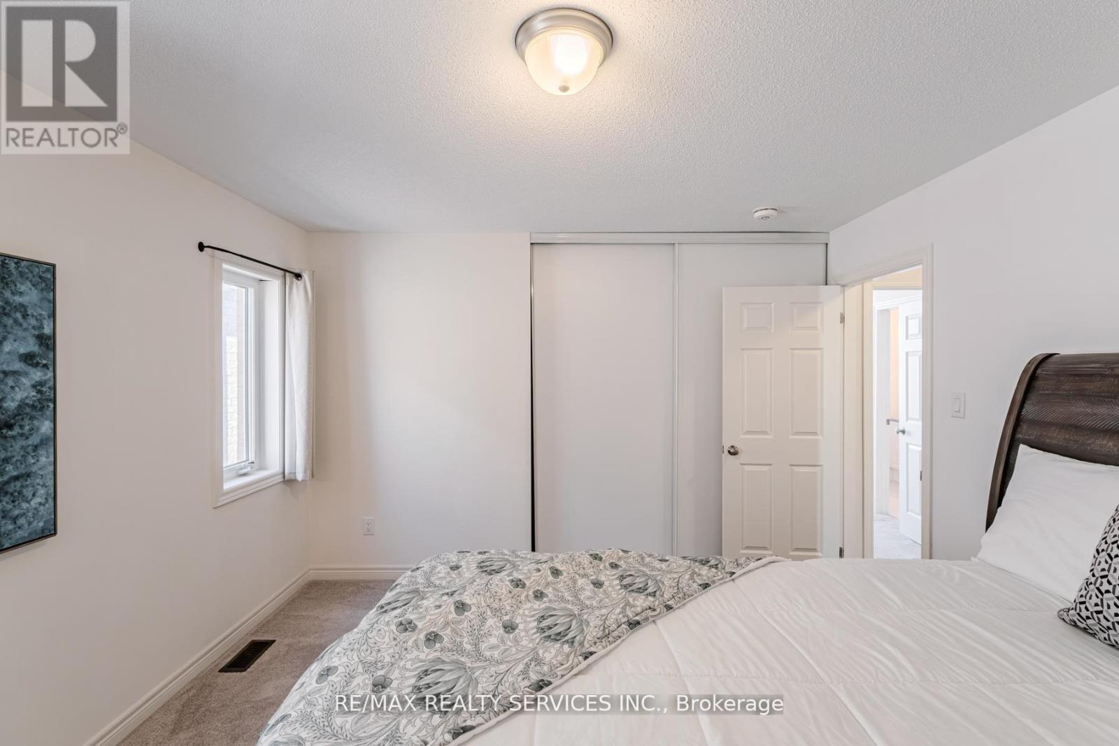 12 Oldham Avenue, Brant, Ontario  N3L 0G7 - Photo 37 - X12853232