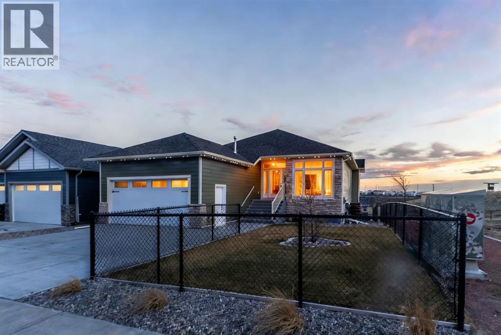 202 Lake Drive, Coalhurst, Alberta  T0L 0V0 - Photo 1 - A2293296