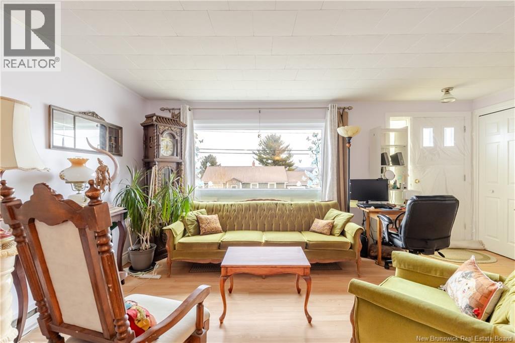 277 Church Avenue, Sussex, New Brunswick  E4E 1Z5 - Photo 11 - NB134146