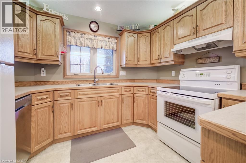 385 Birmingham Street E, Mount Forest, Ontario  N0G 2L2 - Photo 11 - 40812526