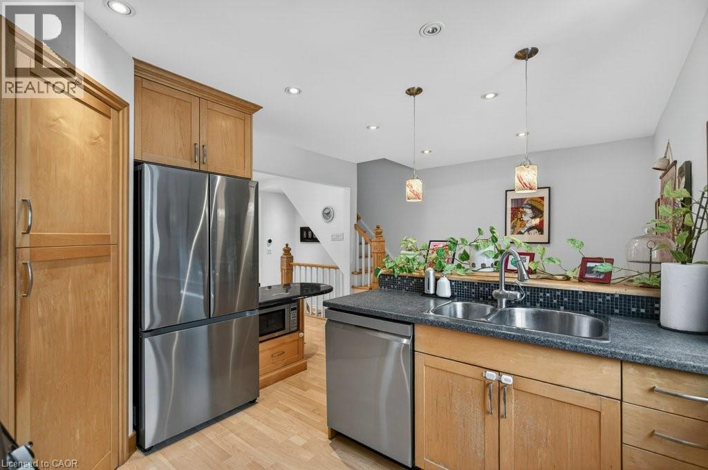 145 Rice Avenue Unit# 90, Hamilton, Ontario  L9C 6R3 - Photo 24 - 40813532