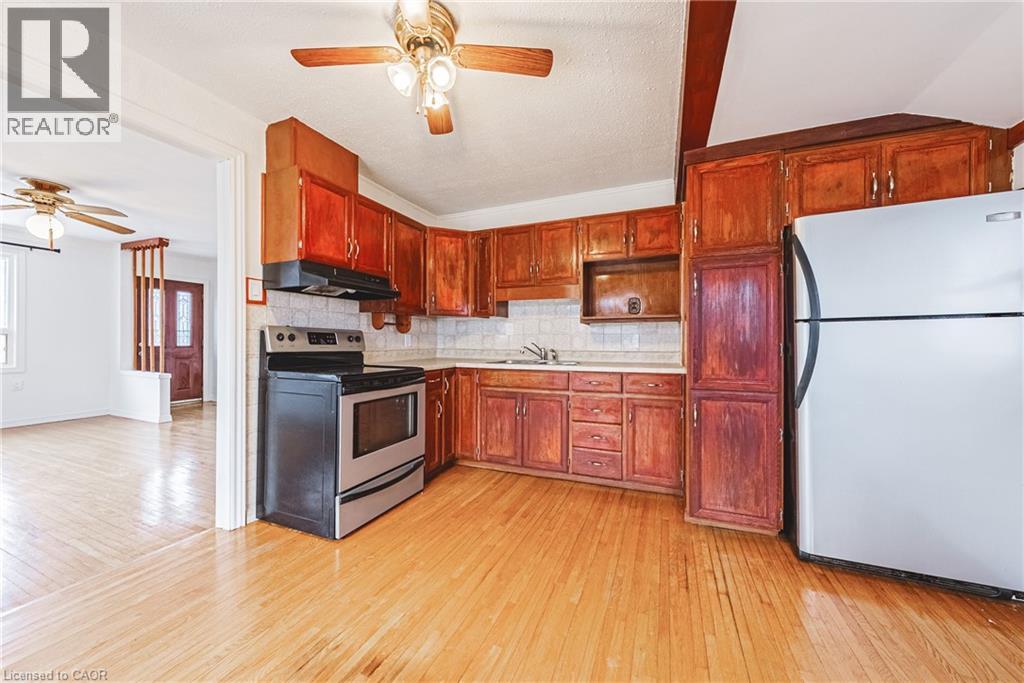 1124 Dunsmure Road, Hamilton, Ontario  L8H 1K5 - Photo 11 - 40813594