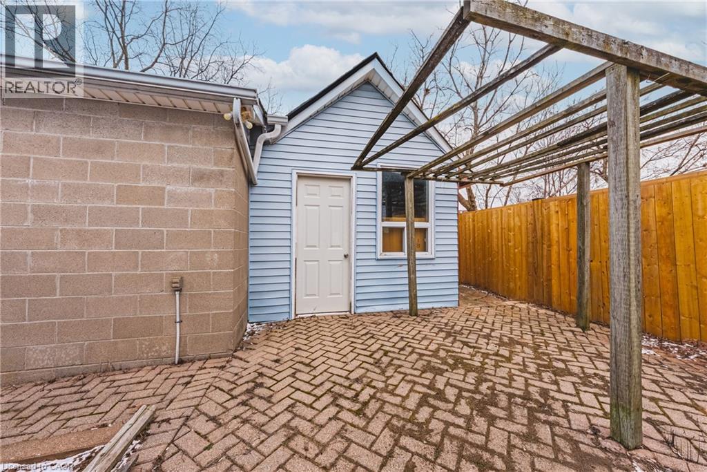 1124 Dunsmure Road, Hamilton, Ontario  L8H 1K5 - Photo 35 - 40813594