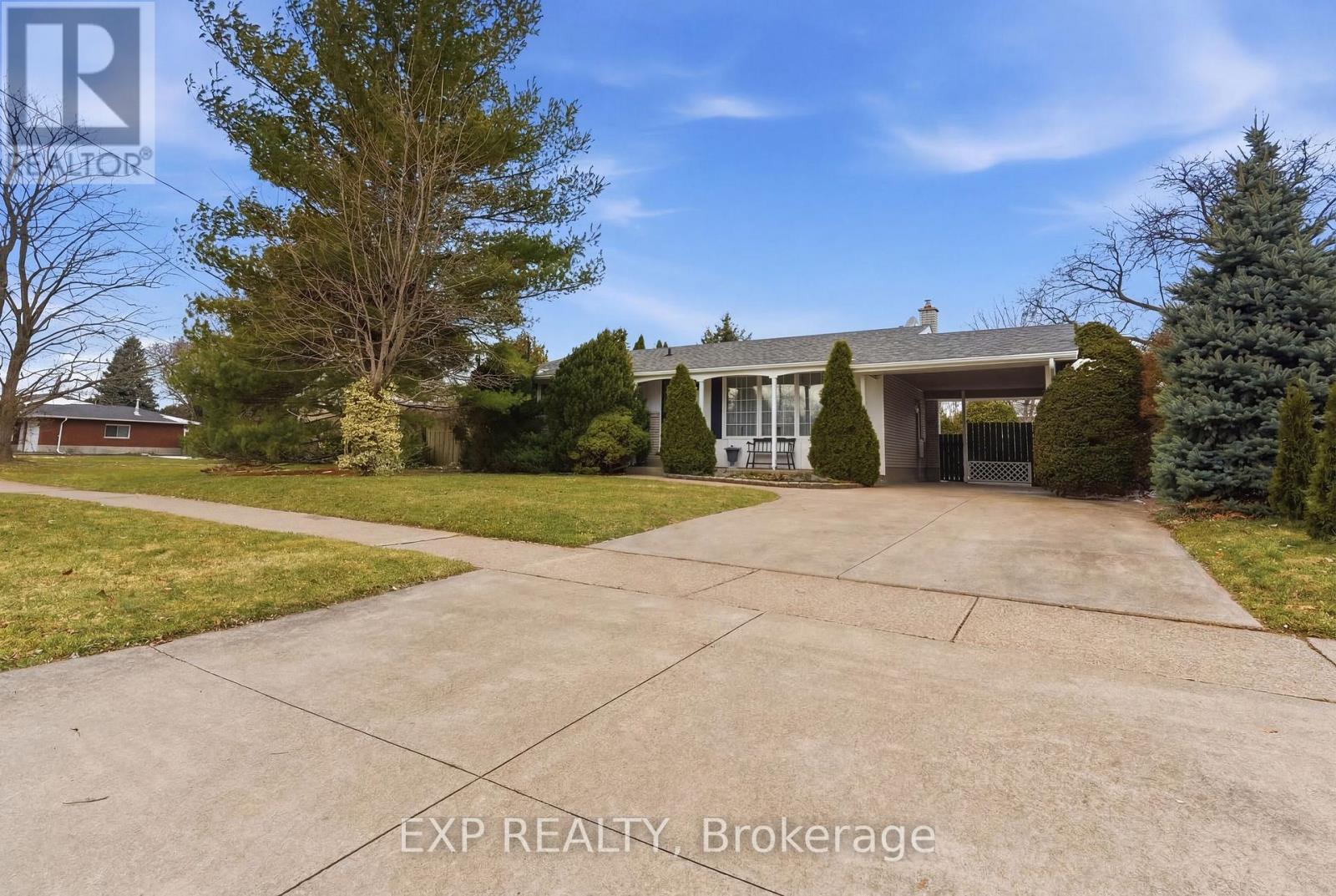 189 Parnell Road, St. Catharines (Vine/linwell), Ontario  L2M 1W3 - Photo 2 - X12900974