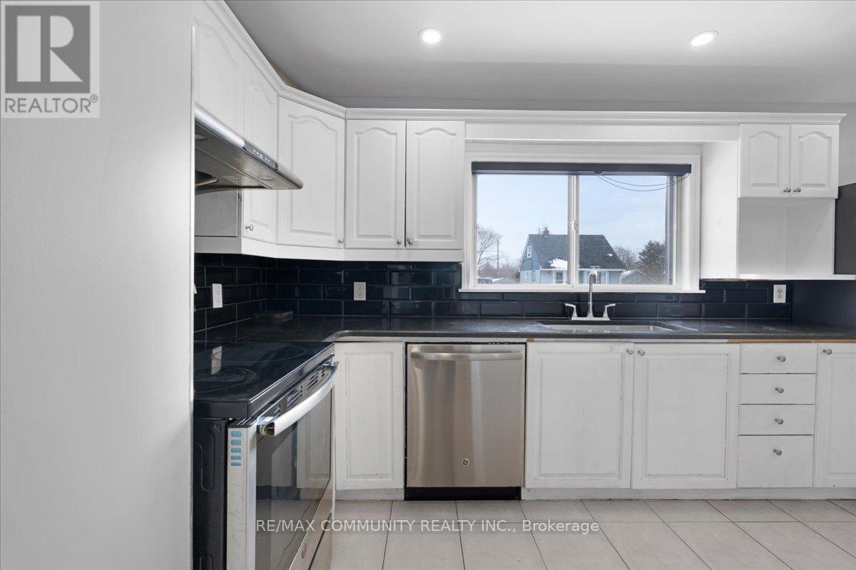 83 Exeter Road, Ajax, Ontario  L1S 2K4 - Photo 8 - E12854238