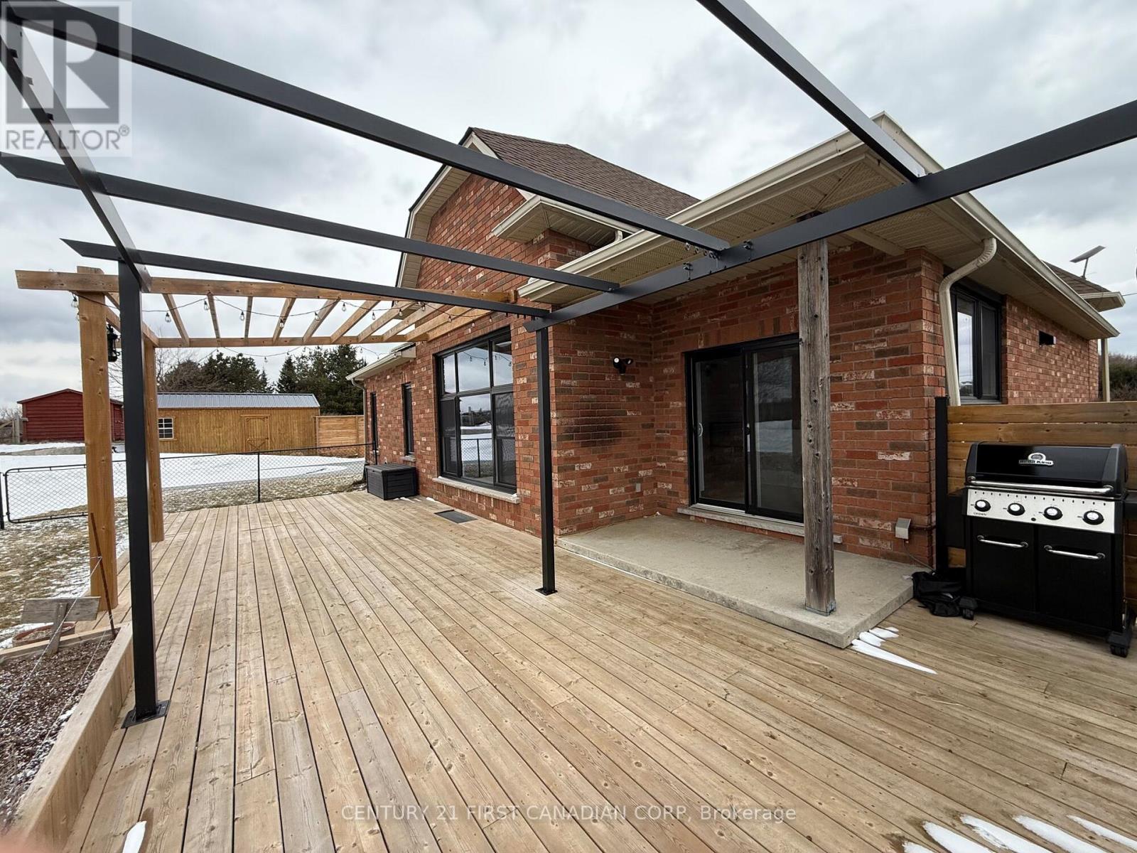 5 Falkland Road, Brant, Ontario  N0J 1V0 - Photo 39 - X12894404