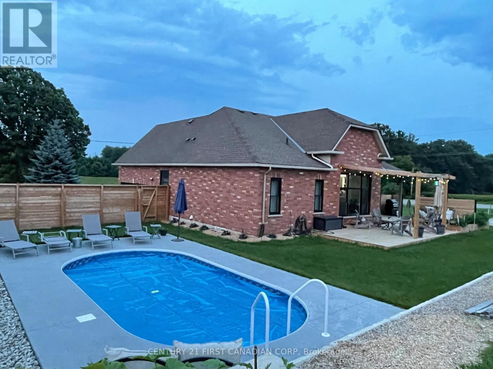 5 Falkland Road, Brant, Ontario  N0J 1V0 - Photo 45 - X12894404