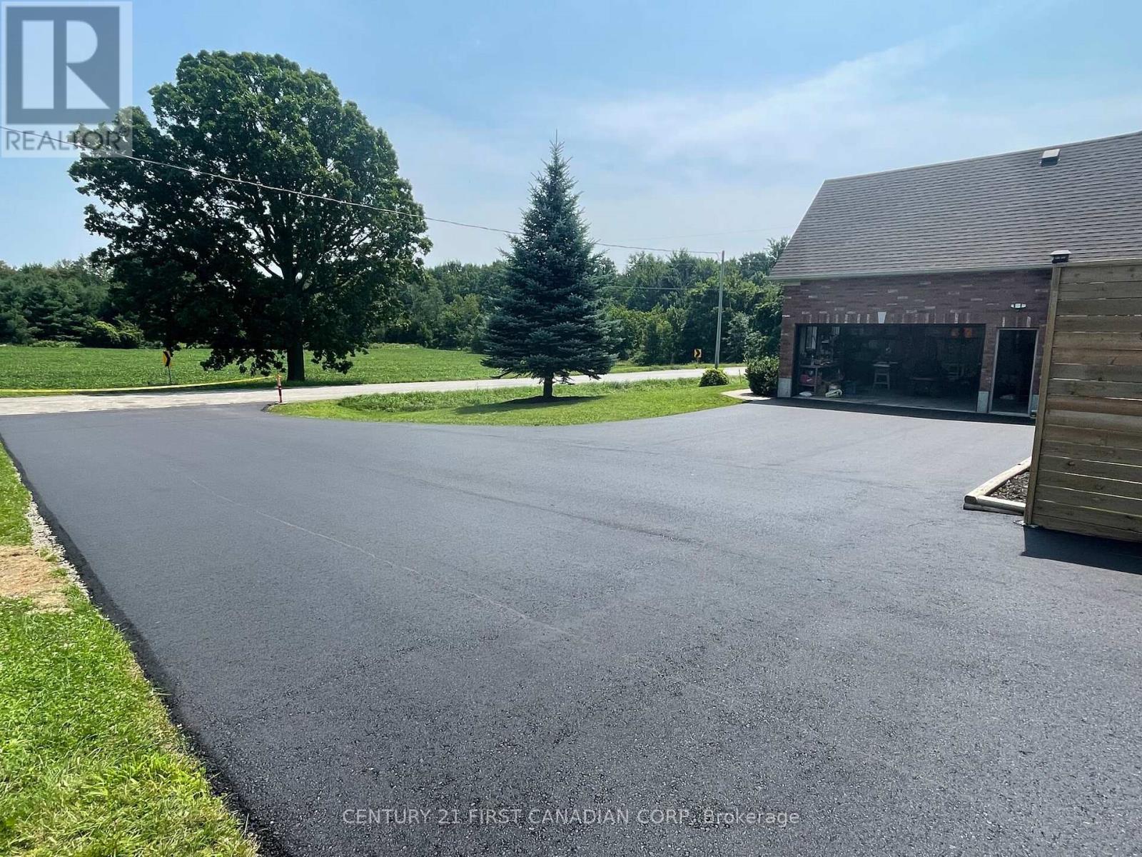 5 Falkland Road, Brant, Ontario  N0J 1V0 - Photo 43 - X12894404