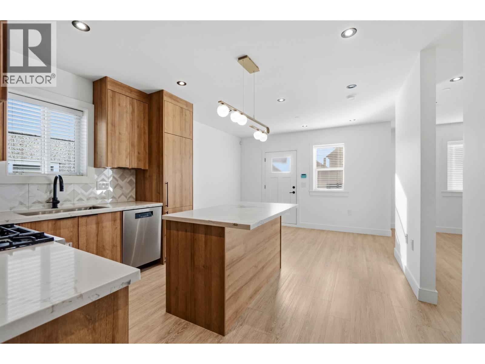 1155 Renfrew Street, Vancouver, British Columbia  V5K 4C1 - Photo 11 - R3101623