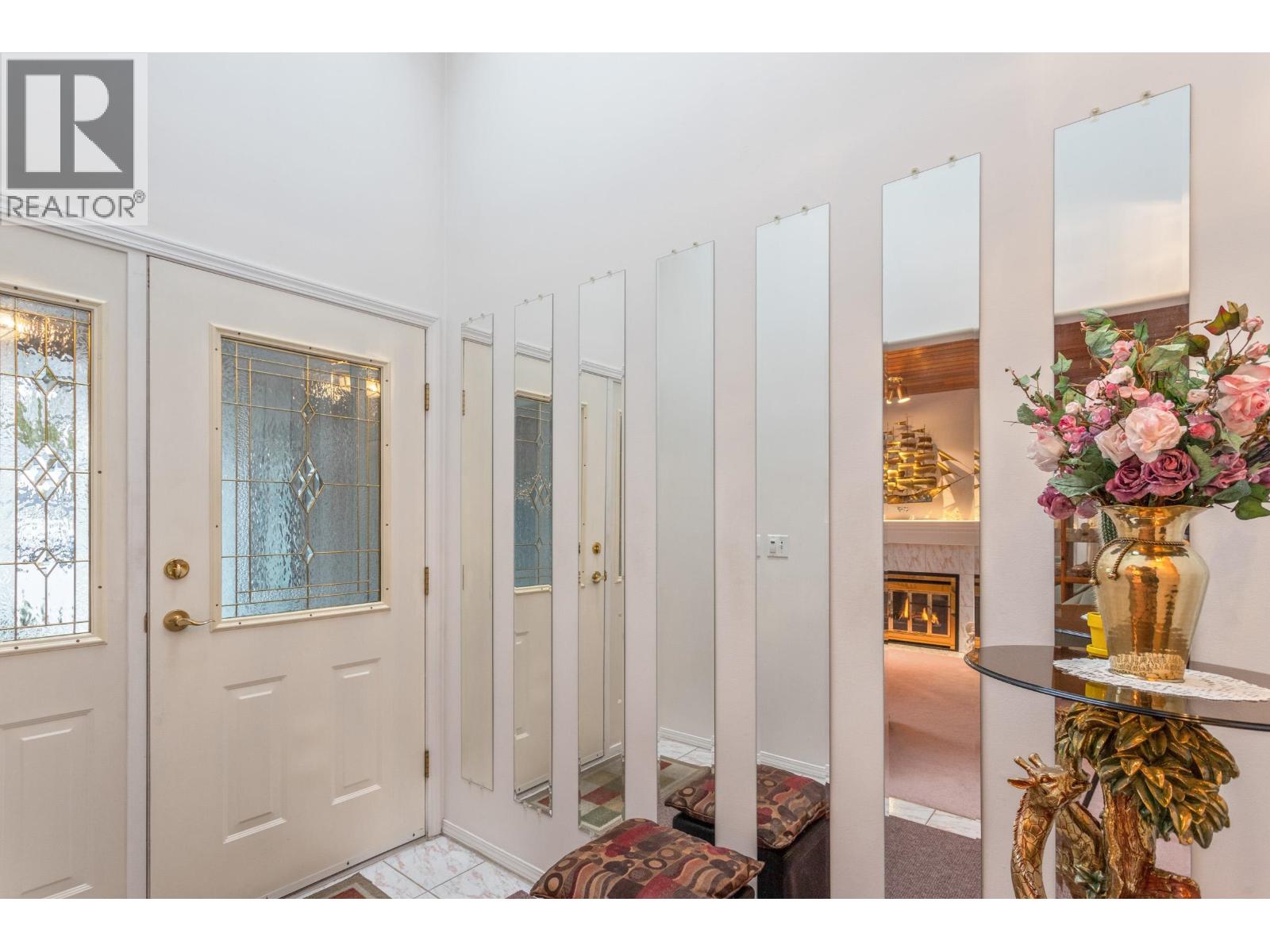 20256 123 Avenue, Maple Ridge, British Columbia  V2X 4A5 - Photo 3 - R3101634