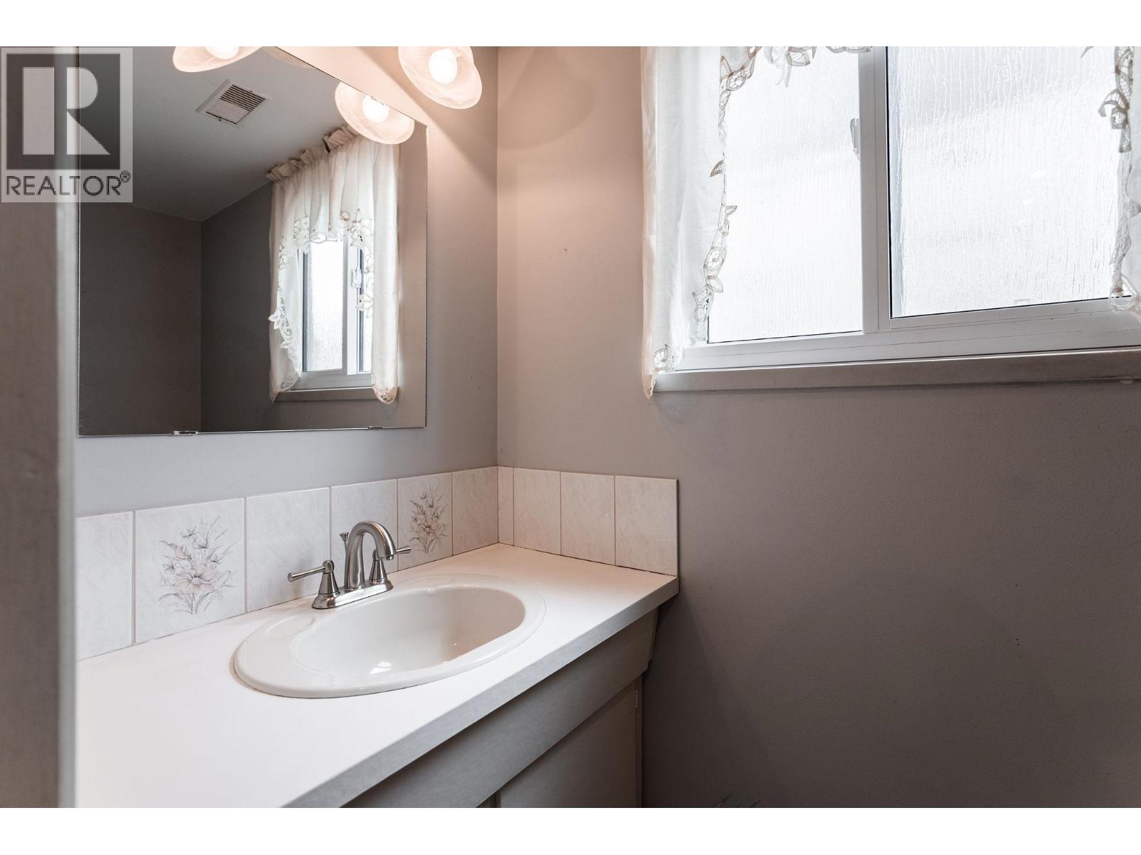 1298 Novak Drive, Coquitlam, British Columbia  V3E 1W9 - Photo 13 - R3101642