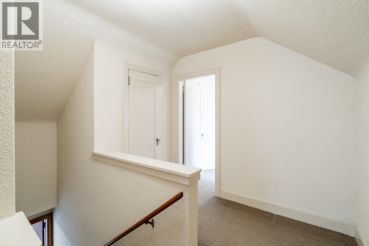 2715 W 31st Avenue, Vancouver, British Columbia  V6L 1Z9 - Photo 13 - R3101649