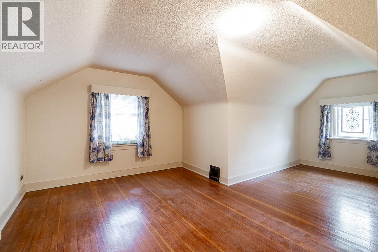 2715 W 31st Avenue, Vancouver, British Columbia  V6L 1Z9 - Photo 15 - R3101649