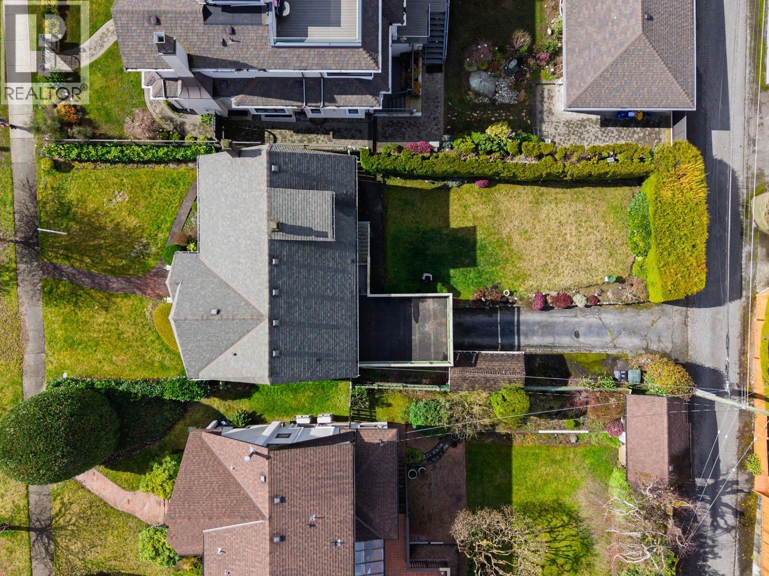 2715 W 31st Avenue, Vancouver, British Columbia  V6L 1Z9 - Photo 32 - R3101649