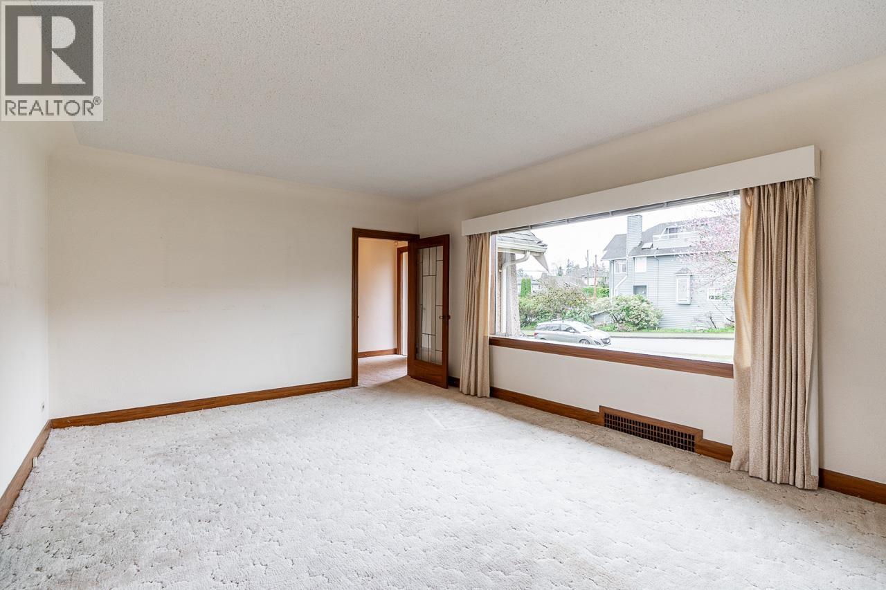 2715 W 31st Avenue, Vancouver, British Columbia  V6L 1Z9 - Photo 8 - R3101649