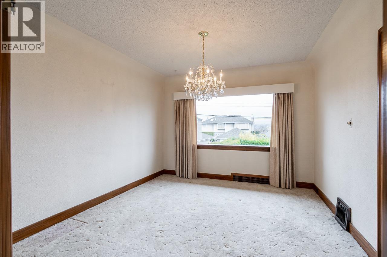 2715 W 31st Avenue, Vancouver, British Columbia  V6L 1Z9 - Photo 9 - R3101649