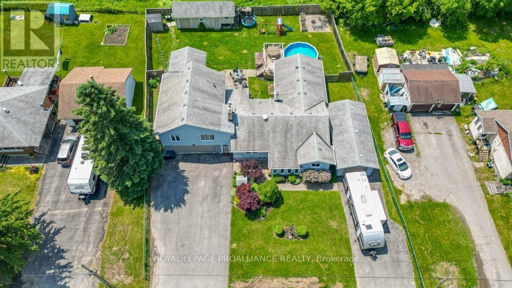 105 A&b Bernard Long Road, Quinte West, Ontario  K8V 5P6 - Photo 44 - X12900922