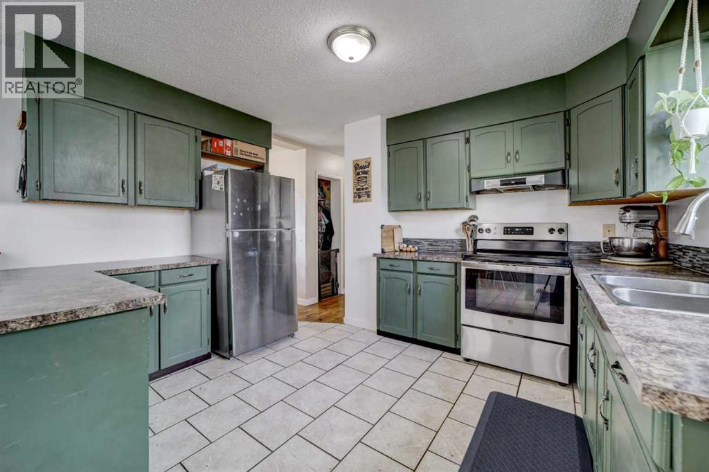 2730 226 Street, Bellevue, Alberta  T0K 0E0 - Photo 14 - A2294720